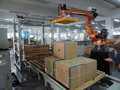 立柱式码垛机机器人在自动化仓库里有什么作用？